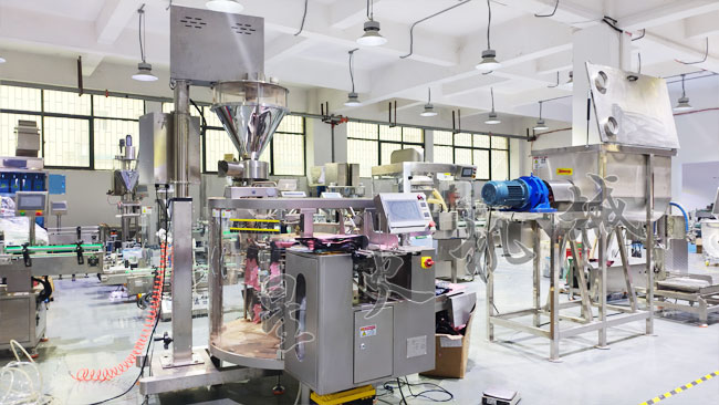 给袋式全自动粉剂包装机厂家车间展示